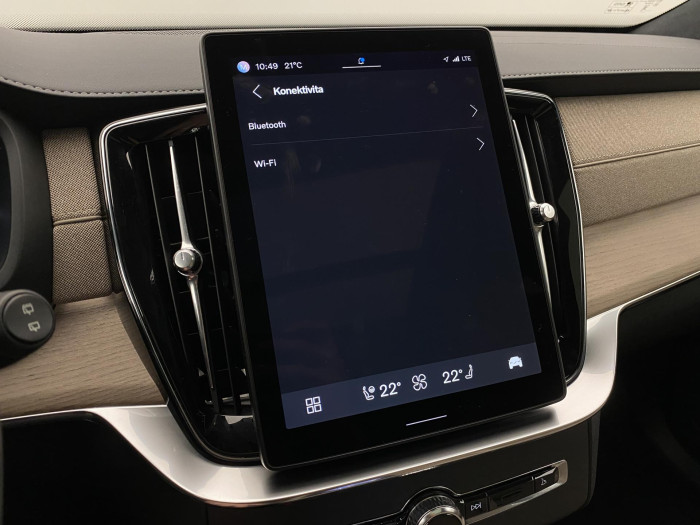 Volvo XC90 T8 AWD RECHARGE DARK ULTRA 7