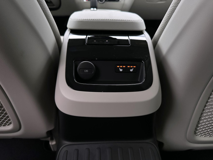 Volvo V60 T6 AWD Plug-in DARK PLUS