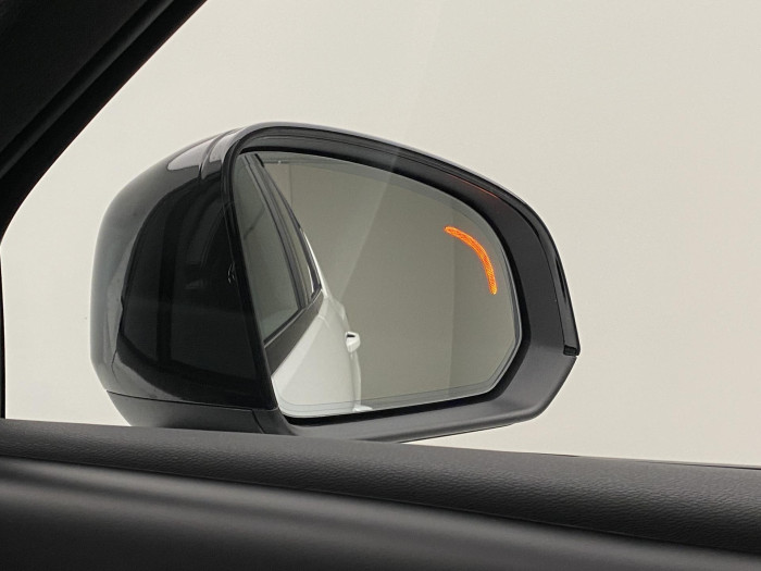 Volvo XC40 B3 AUT PLUS BLACK EDITION