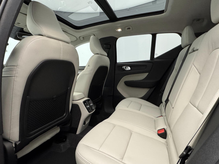 Volvo XC40 B4 AUT DARK ULTRA
