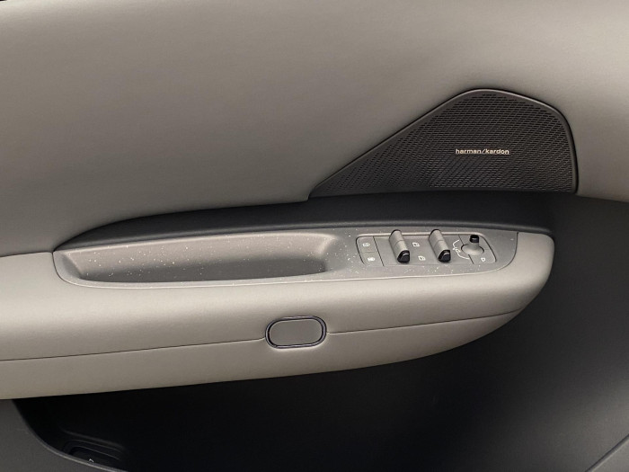 Lynk & Co 02 MORE EV