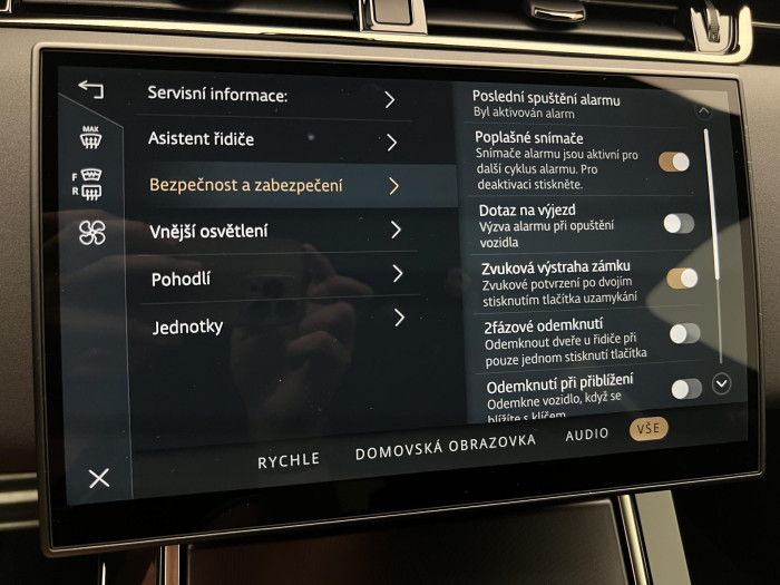 Land Rover Range Rover Evoque D200 DYNAMIC SE AWD Aut 2.0 d Dynamic SE