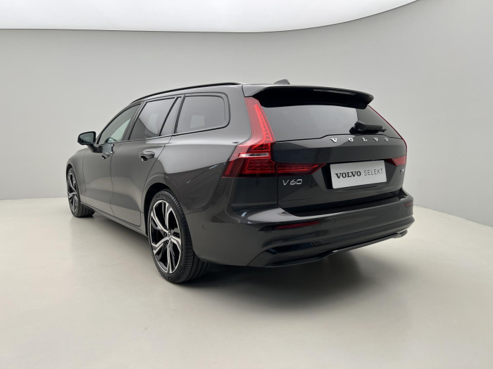 Volvo V60 B4 PLUS DARK AUT 1.maj.