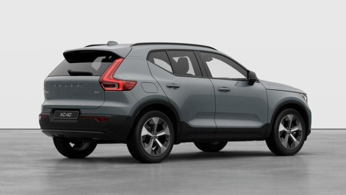 Volvo XC40 B4 DARK ULTRA AUT