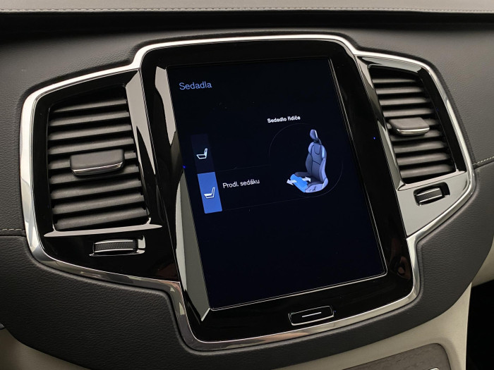 Volvo XC90 B5 AWD INSCRIPTION AUT CZ