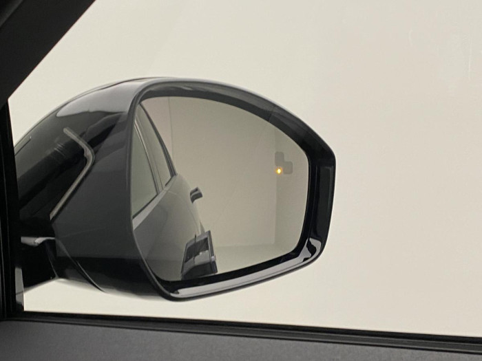 Land Rover Range Rover Evoque D200 R-DYNAMIC SE AWD AUT 2.0 d Dynamic SE