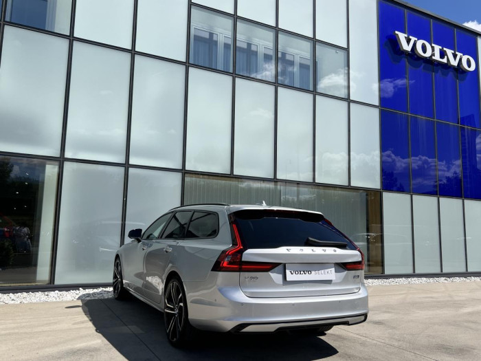Volvo V90 B5 AWD R-DESIGN Aut 1.maj.
