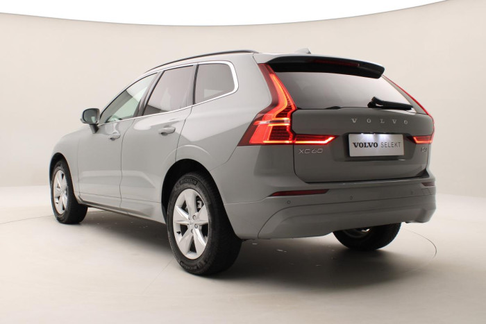 Volvo XC60 B4 AWD CORE AUT CZ 1.maj