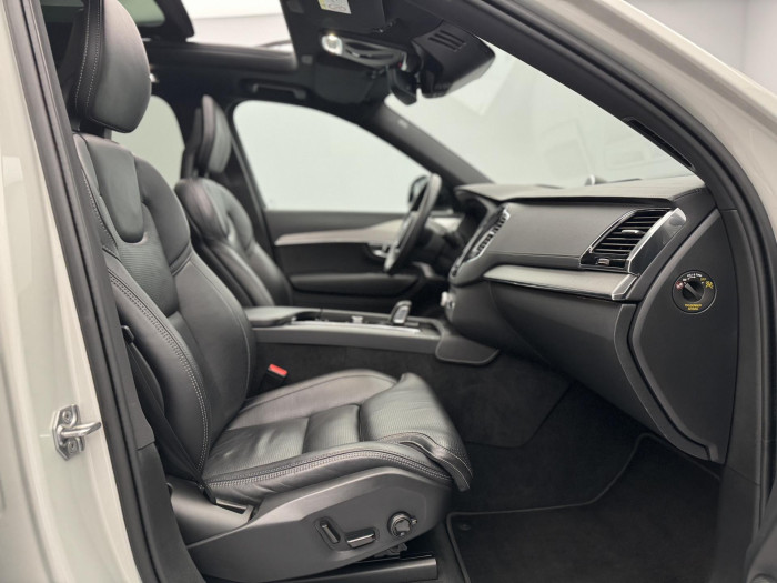 Volvo XC90 B6 AWD R-DESIGN CZ 7 míst