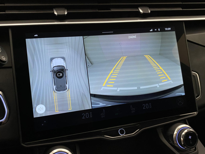 Lynk & Co 01 PHEV DCT AUT 1.maj