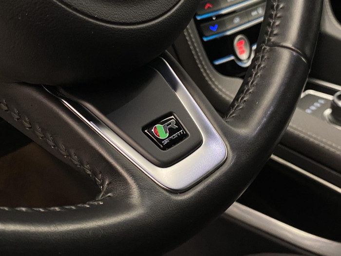 Jaguar F-Pace 25d R-SPORT AWD AUT CZ 2.0 d Sport