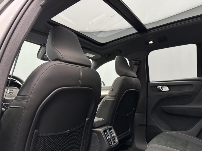 Volvo XC40 B3 AUT DARK PLUS