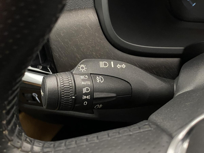 Volvo V90 CC D5 AWD PRO AUT REZERVACE 2.0 d CC CC