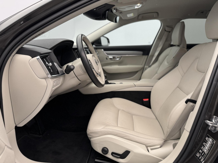 Volvo V90 D3 MOMENTUM PRO AUT 2.0 d Momentum