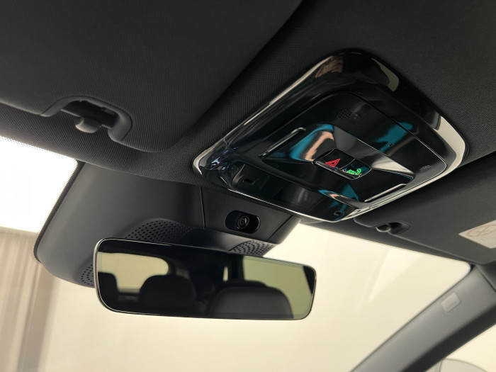 Lynk & Co 08 MORE PHEV