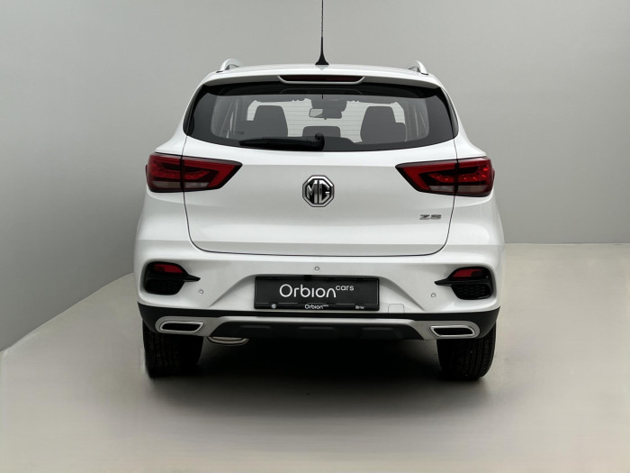 MG ZS 1.5 ESSENTIAL PLUS
