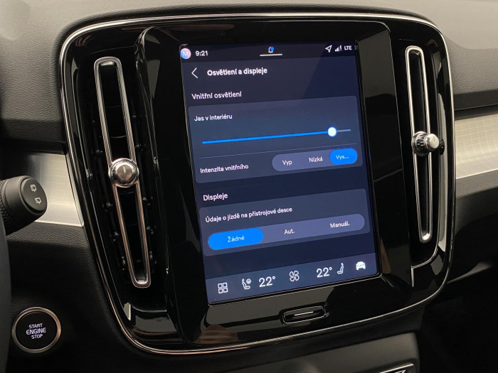 Volvo XC40 B3 AUT PLUS BLACK EDITION