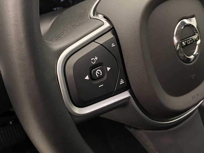 Volvo XC60 T5 AWD MOMENTUM AUT 2.0 Momentum