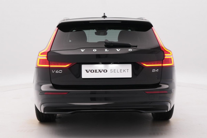 Volvo V60 B4 DARK PLUS AUT 1.maj.