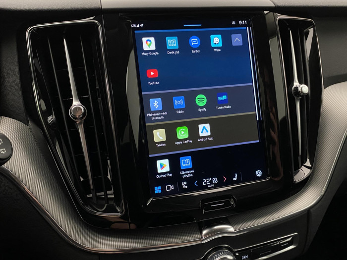 Volvo XC60 B4 AWD PLUS DARK AUT CZ