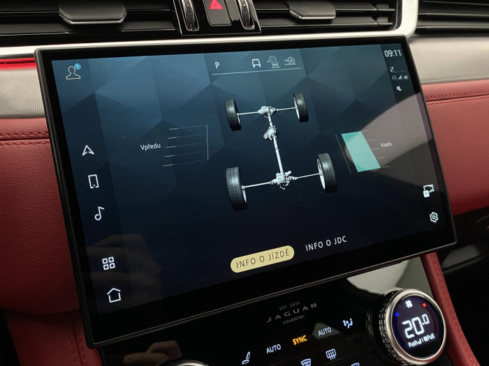 Jaguar F-Pace D300 S R-DYNAMIC AWD REZERVACE 3.0 d Dynamic