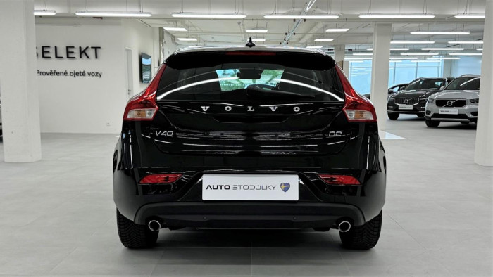 Volvo V40 D2 BLACK EDITION REZERVACE 2.0 d Edition