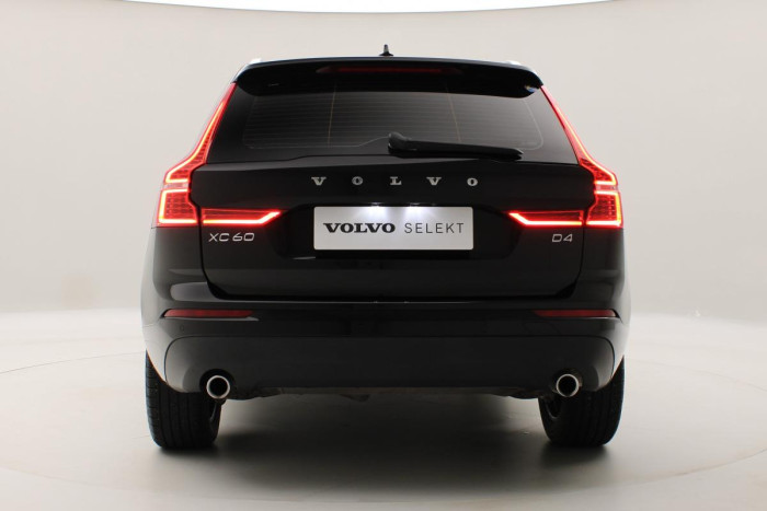 Volvo XC60 D4 MOMENTUM AUT REZERVACE 2.0 d Momentum