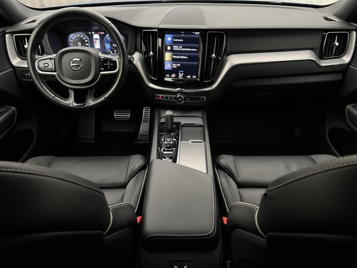 Volvo XC60 B4 AWD R-DESIGN AUT