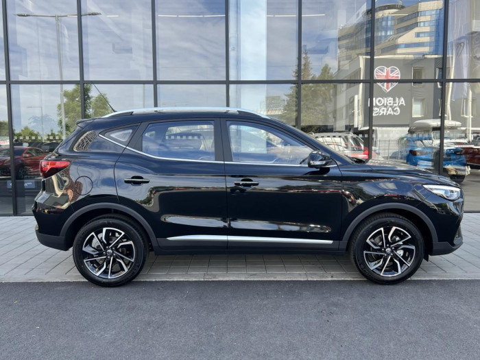 MG ZS ELEGANCE - ZIMNÍ PNEU ZDARMA* 1.0 Elegance