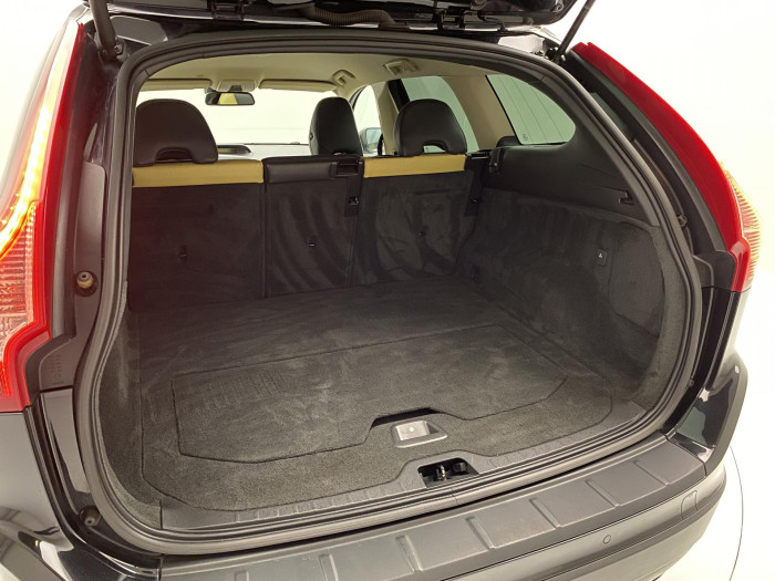 Volvo XC60 D5 AWD SUMMUM AUT CZ 2.4 d Summum