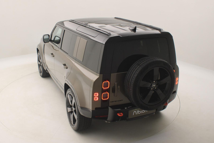 Land Rover Defender 110 D300 X AWD REZERVACE 3.0 d