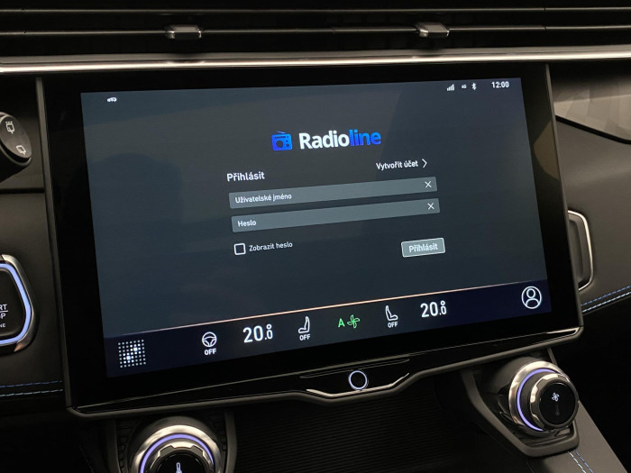 Lynk & Co 01 PHEV DCT AUT 1.maj REZERVACE