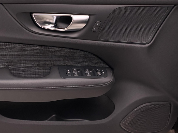 Volvo V60 T6 AWD RECHARGE CORE AUT CZ