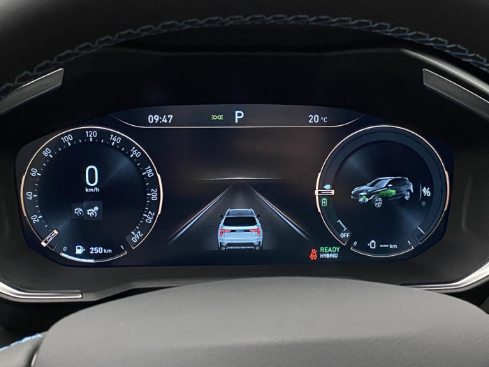 Lynk & Co 01 PHEV DCT AUT REZERVACE