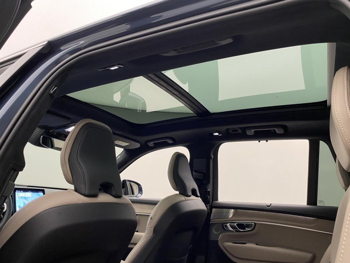 Volvo XC90 T8 AWD RECHARGE BRIGHT ULTRA 7