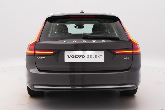 Volvo V90 B4 BRIGHT PLUS AUT 1.maj