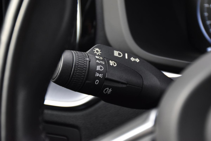 Volvo XC60 B5 AWD MOMENTUM REZERVACE 2.0 Momentum