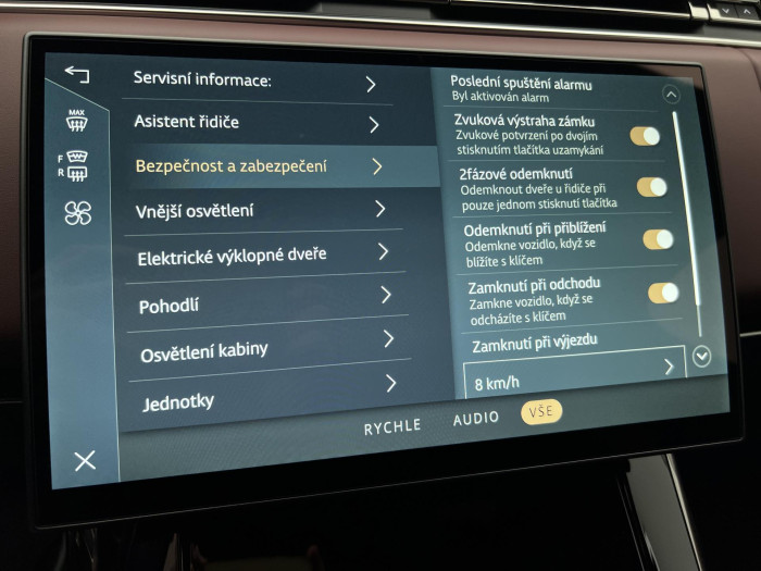 Land Rover Range Rover Sport D300 DYNAMIC HSE AWD Aut 3.0 d Dynamic