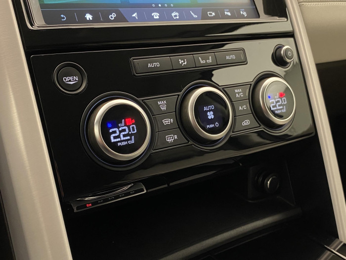 Land Rover Discovery SD6 HSE AWD AUT REZERVACE