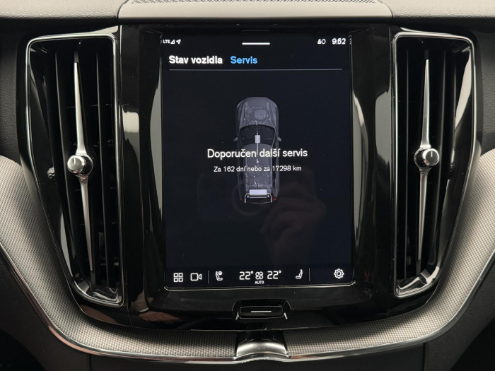 Volvo XC60 B4 AWD PLUS DARK AUT 1. maj
