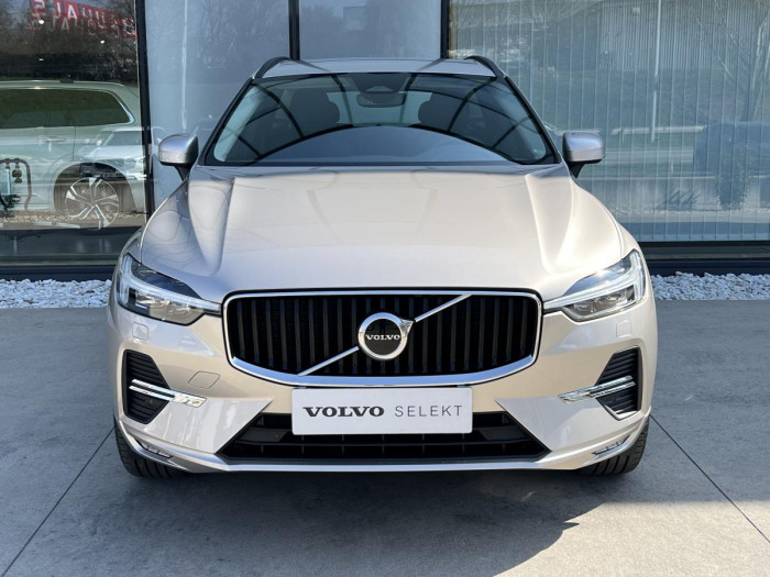 Volvo XC60 B4 AWD CORE Aut 1.maj.