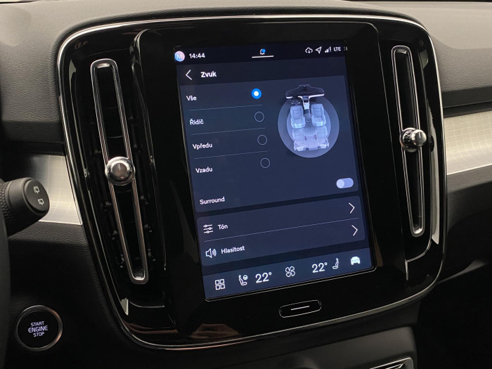 Volvo XC40 B3 AUT DARK PLUS