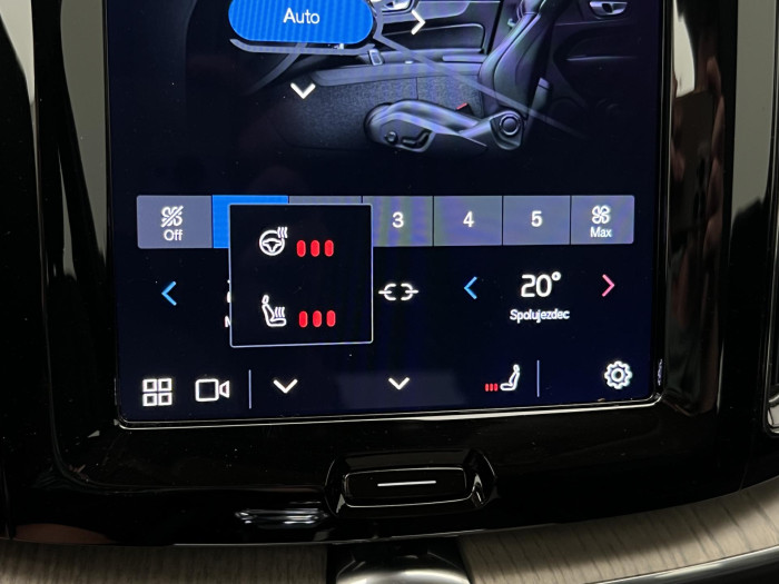 Volvo XC60 B5 AWD INSCRIPTION AUT 1.maj.