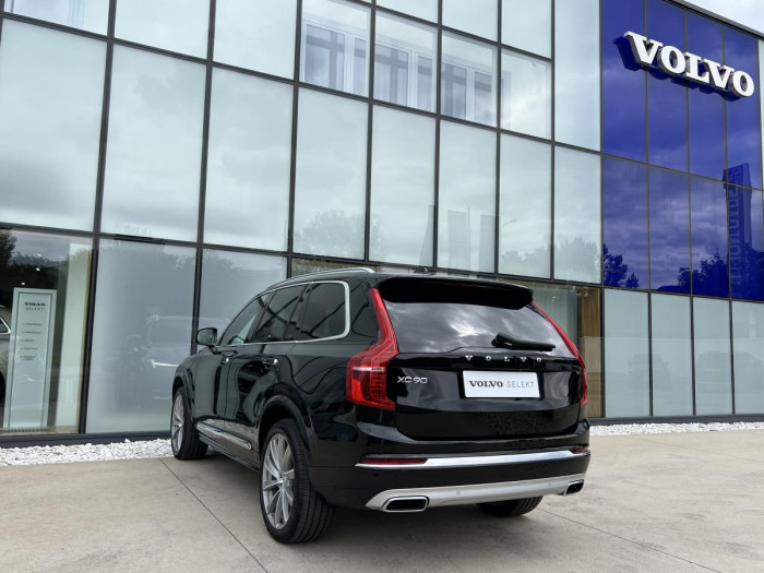 Volvo XC90 T8 AWD INSCRIPTION 7MÍSTNÁ Aut