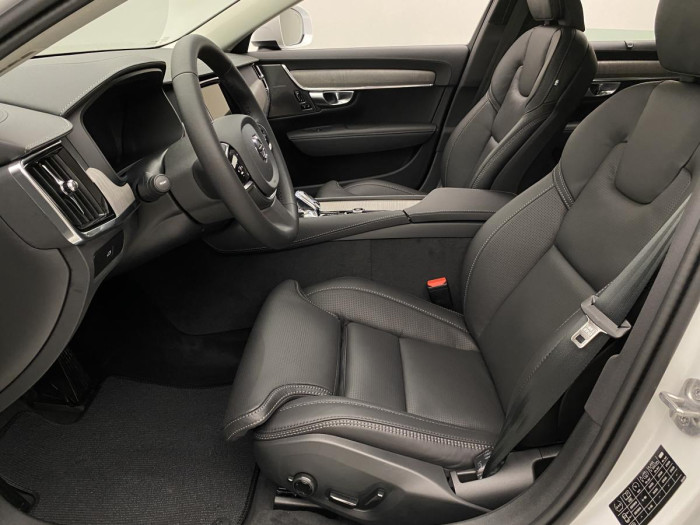 Volvo V90 B4 AWD AUT CROSS COUNTRY PLUS 2.0 Plus
