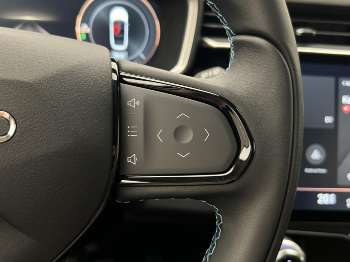 Lynk & Co 01 PHEV DCT 1.maj.