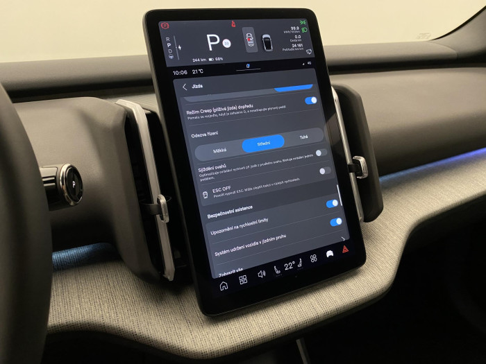Volvo EX30 PURE ELECTRIC PLUS RWD