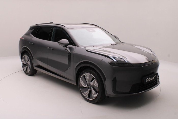 Lynk & Co 08 MORE PHEV