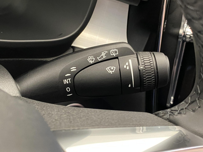 Volvo XC40 B4 PLUS BLACK EDITION AUT CZ