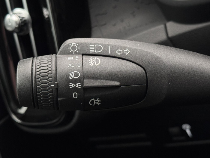 Volvo XC40 T4 AWD MOMENTUM CZ 2.0 Momentum